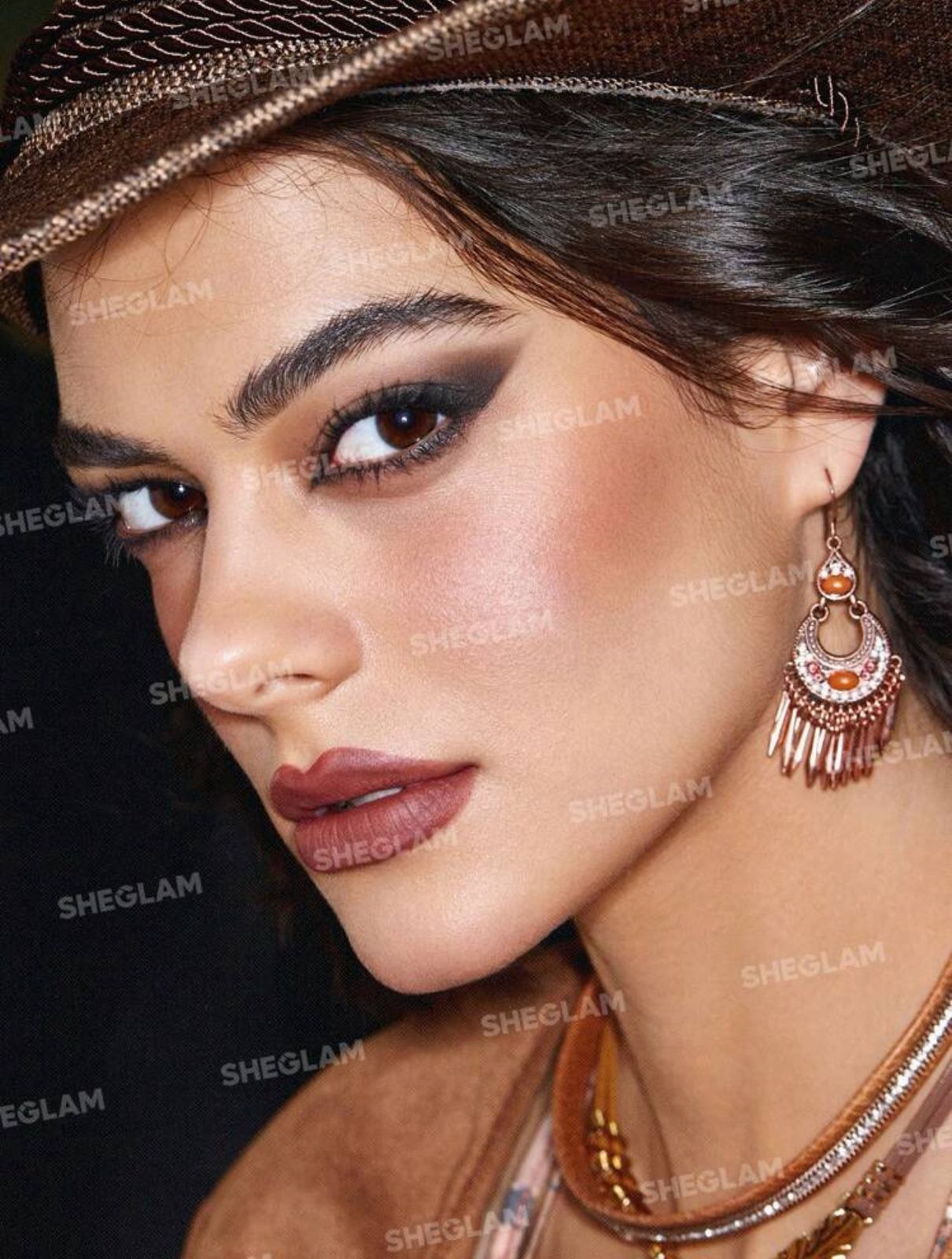 SHEGLAM Live To Roam Palette 8-Color Shimmer Matte Eyeshadow